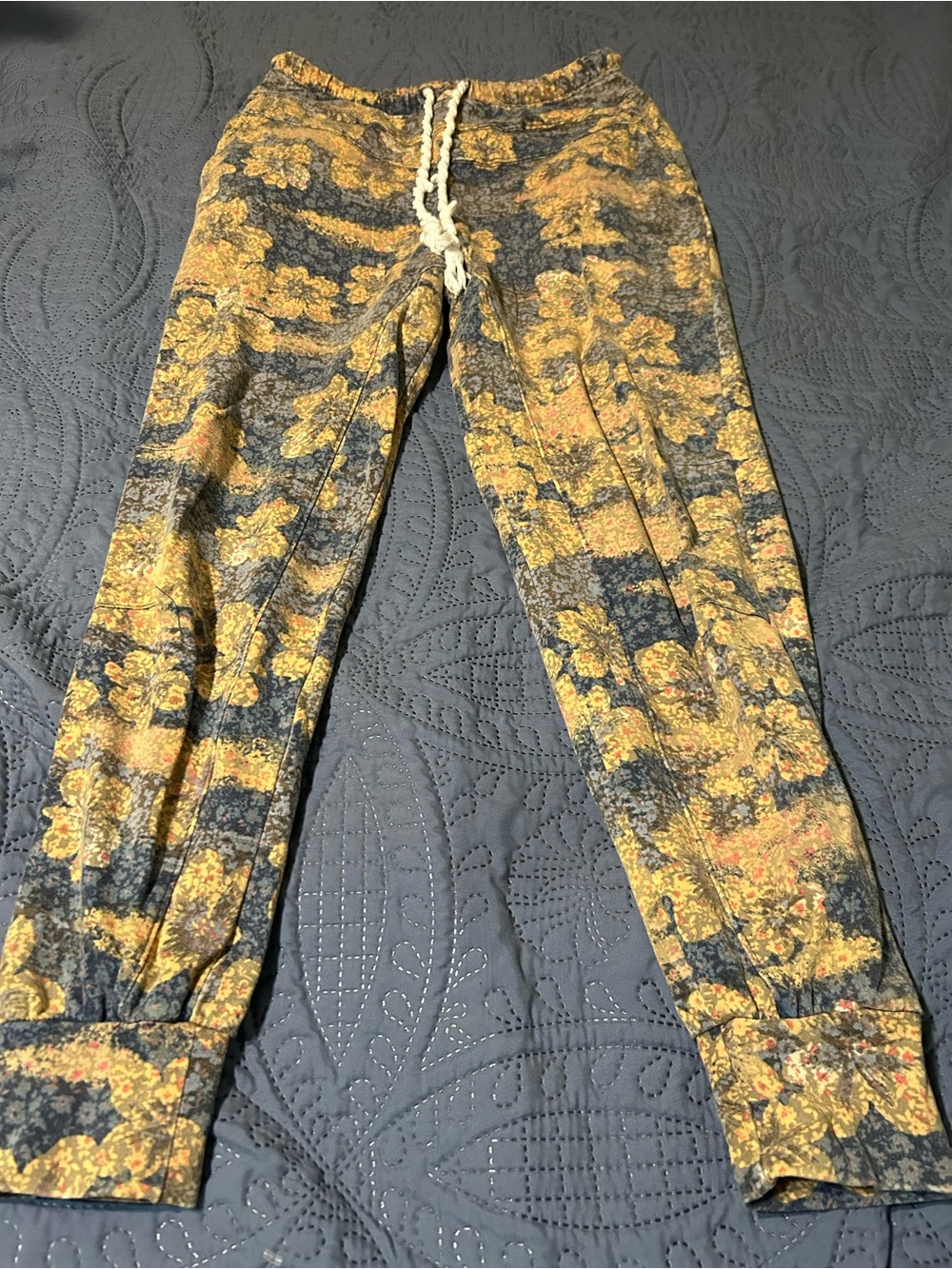 Anthropologie Blue and Tan Floral Joggers cap